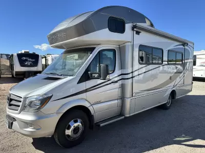 Used 2015 Winnebago View 24M — photo 10