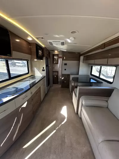 Used 2015 Winnebago View 24M — photo 12