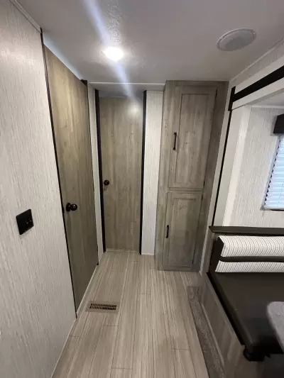 New 2022 Palomino Puma XLE Lite 30DBSC — photo 6