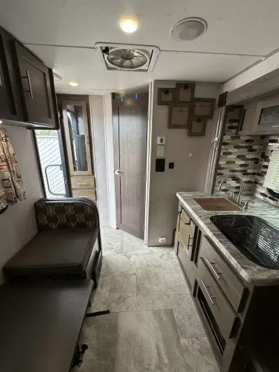 New 2018 Forest River r-pod RP-180 — photo 5