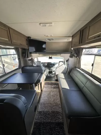 New 2019 Thor Motor Coach Majestic 28A — photo 5