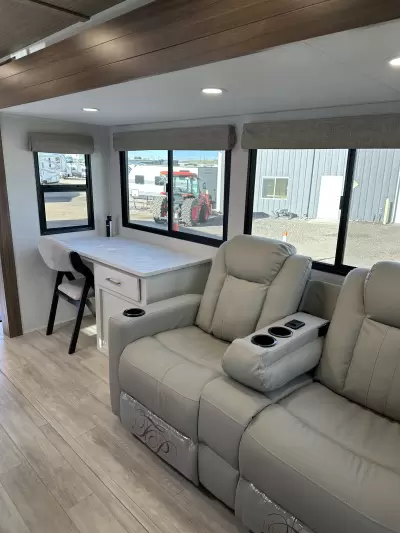 New 2026 Forest River Vibe 2800RL — photo 14