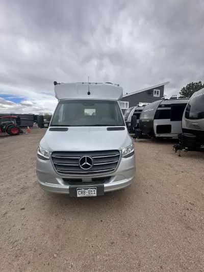 New 2020 Pleasure-Way Plateau XLTD — photo 16