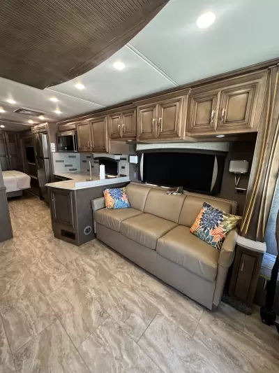 New 2019 Newmar Ventana LE 3426 — photo 5