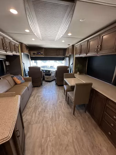 New 2019 Newmar Ventana LE 3426 — photo 9